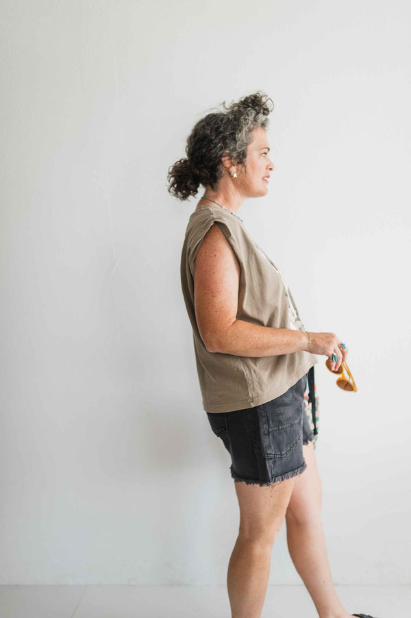 wild ain't for tamin' desert | faded brown boxy muscle tee