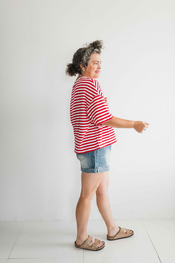 oversized boyfriend tee| red stripe