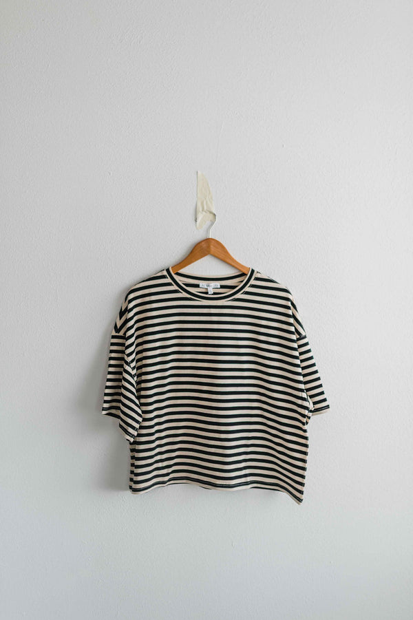 oversized boyfriend tee| black stripe