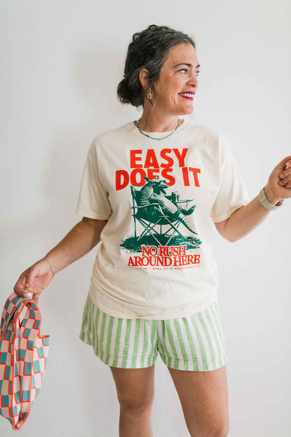 easy does it armadillo parchment | comfort wash unisex tee