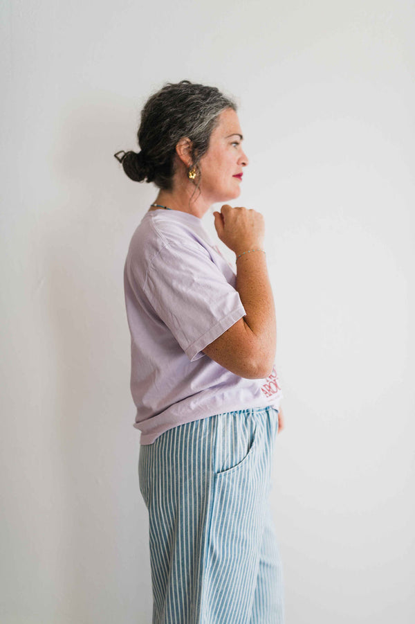 easy does it armadillo | orchid boxy cropped tee