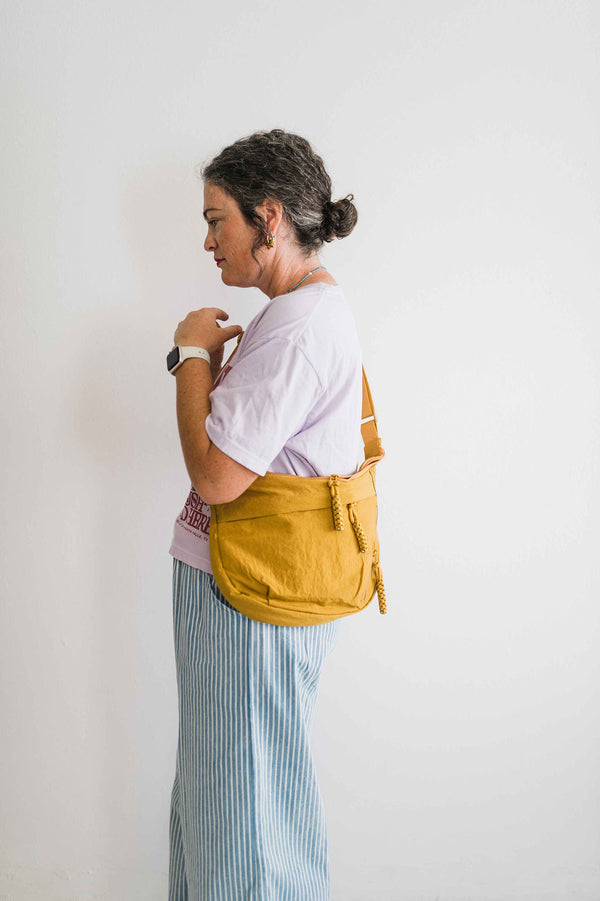 crossbody dumpling bag | mustard