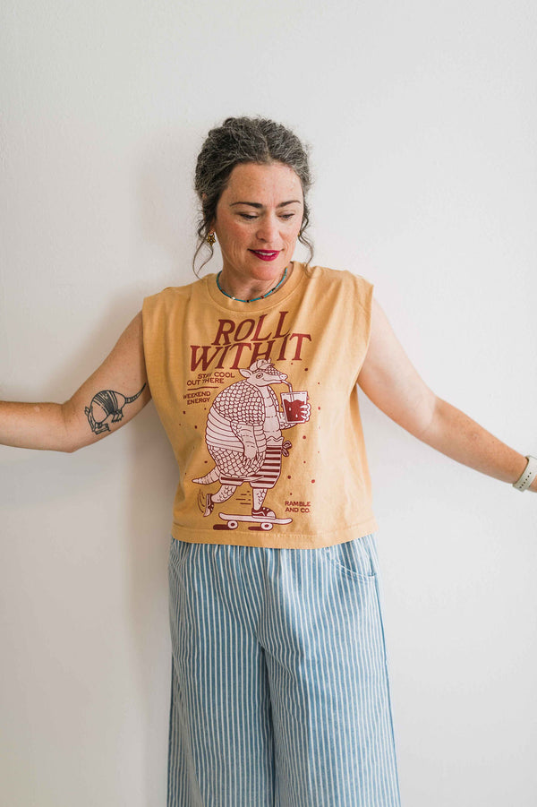 roll with it armadillo | faded mustard boxy muscle tee
