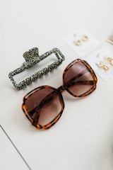 sofia sunglasses | champagne