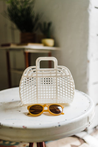 medium retro jelly basket | pearl white