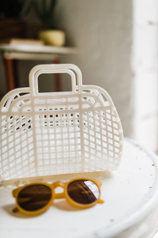 medium retro jelly basket | pearl white