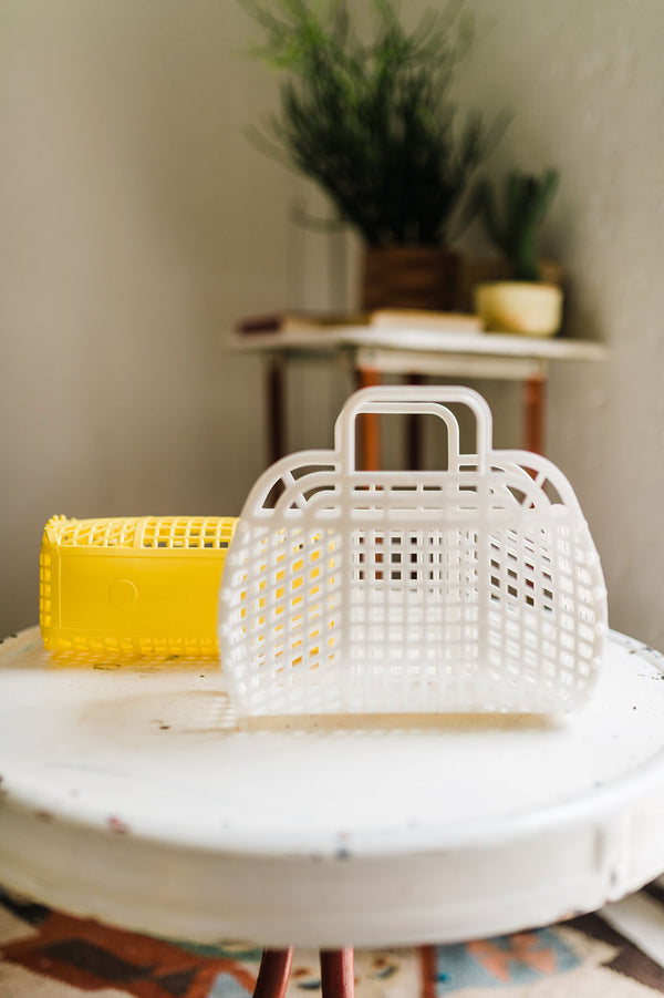 medium retro jelly basket | pearl white