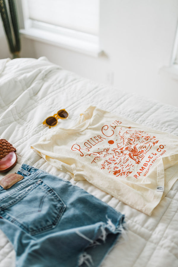 roller club | cream boxy muscle tee