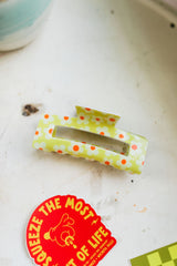 jumbo daisy hair claw clip | yellow