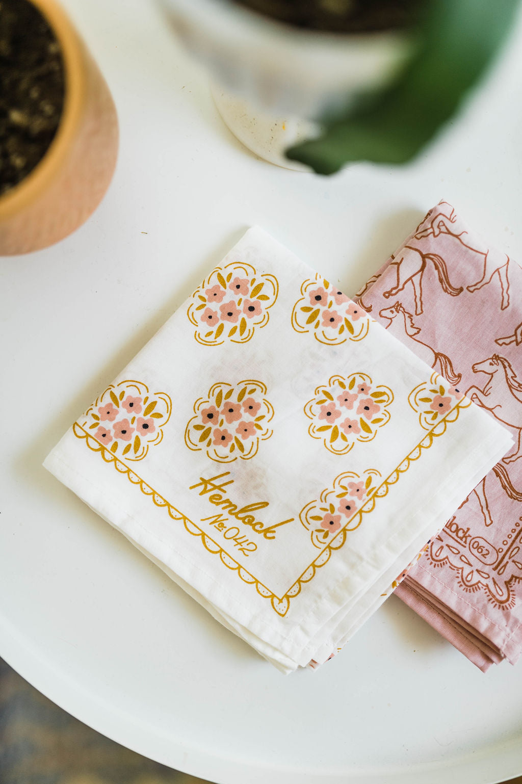 no. 042 pearl | bandana