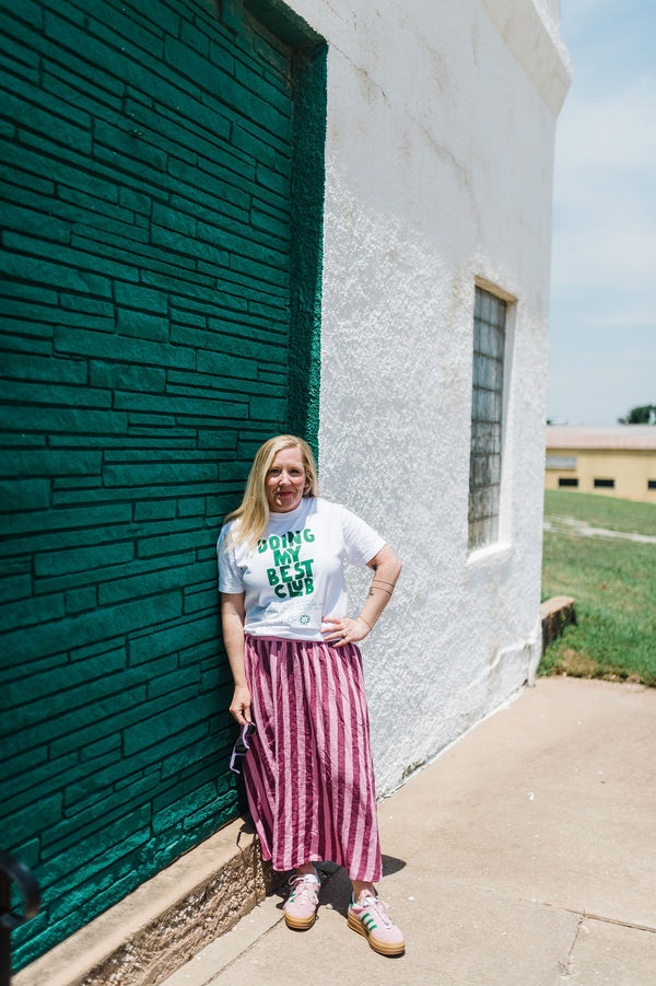 doing my best club | white comfort colors tee