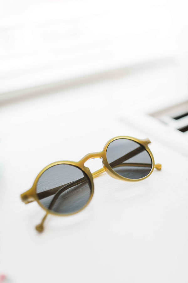round frame sunglasses | green