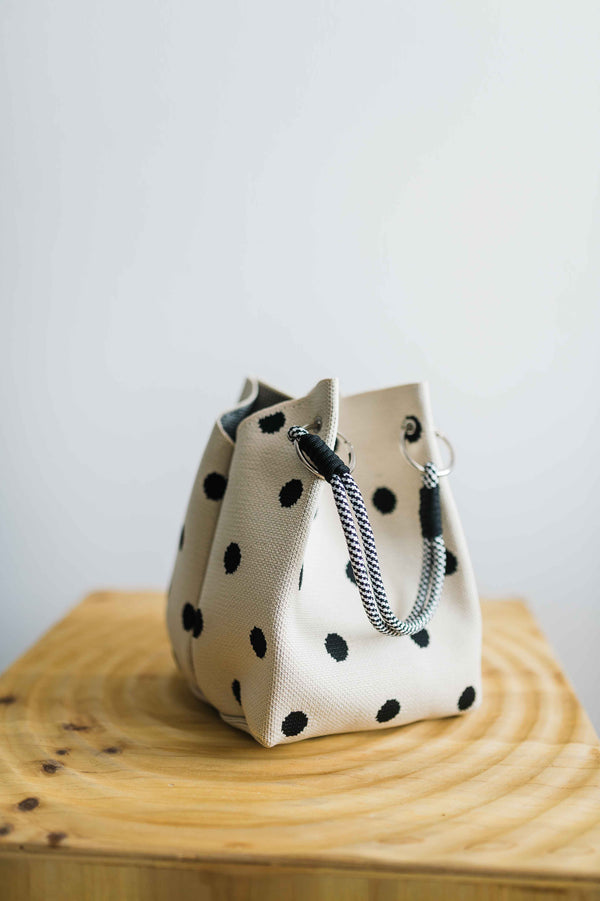 polka dot rope hand bag | black and cream