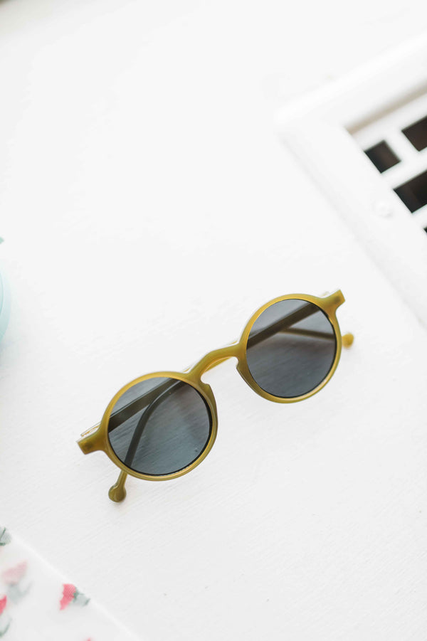 round frame sunglasses | green
