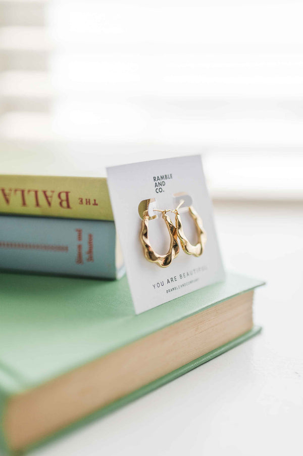 wave scallop | earring