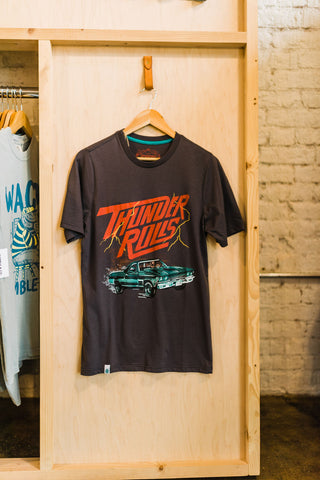 thunder rolls | vintage black tee