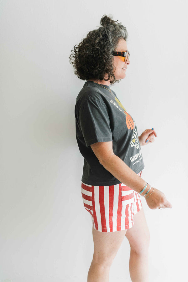 joy wildflower | pepper boxy cropped tee