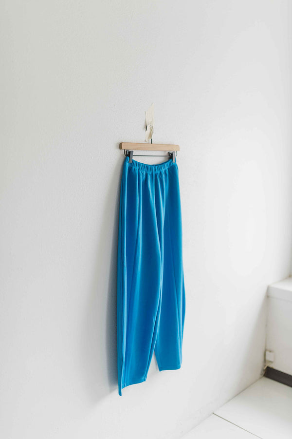 mid-rise soft knit pants | blue
