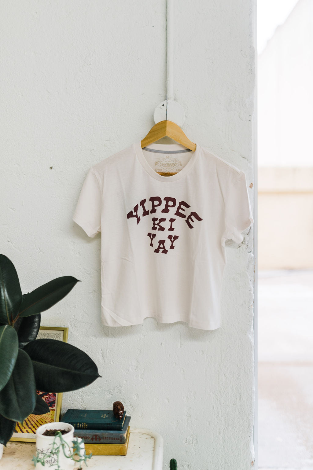 yippee ki yay| vintage white crop tee