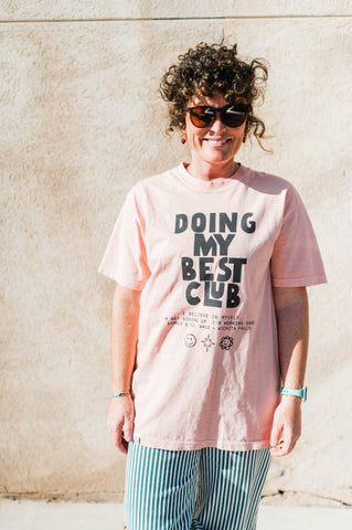 doing my best club | peach comfort colors tee