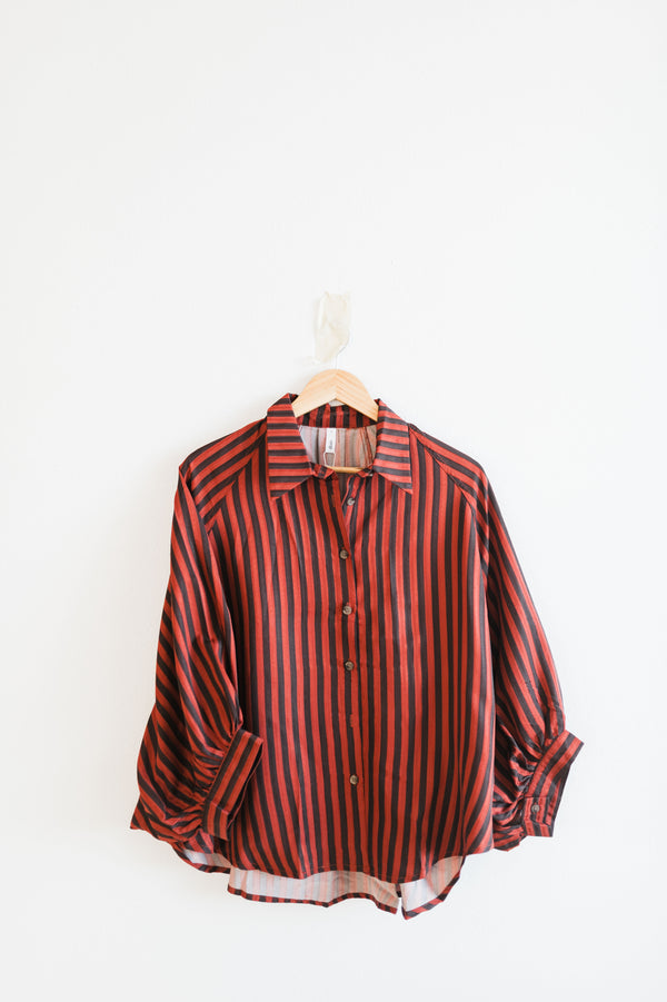 button front stripe shirt | rust
