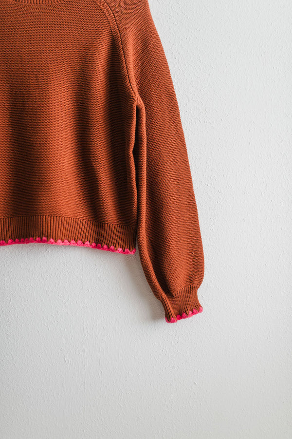 scallop puff sleeve sweater | brown fuschia