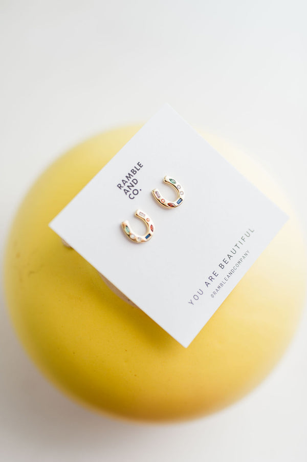 horseshoe stud 16k | gold filled