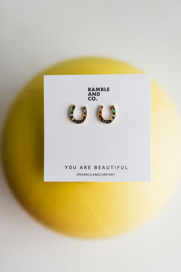 horseshoe stud 16k | gold filled