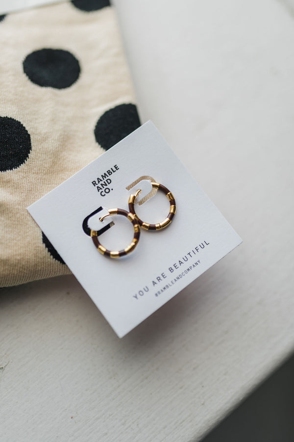 brown hoop earring | 18k gold