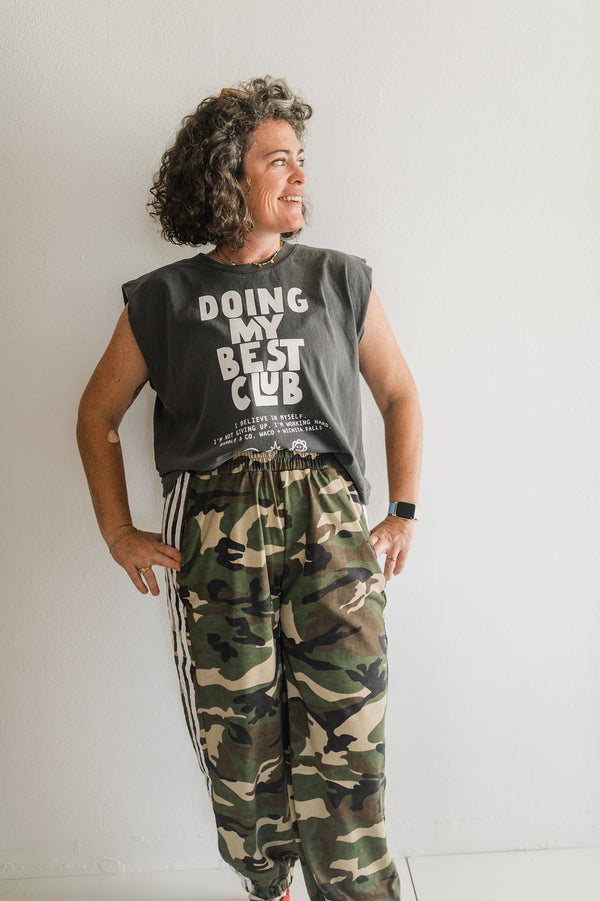doing my best club | faded black boxy muscle tee