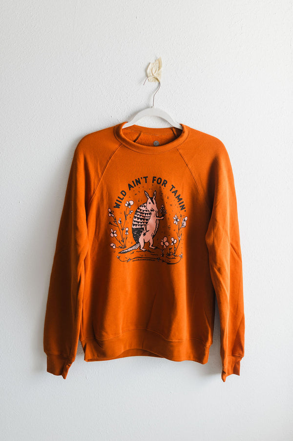 wild ain't for tamin | autumn raglan crewneck sweatshirt
