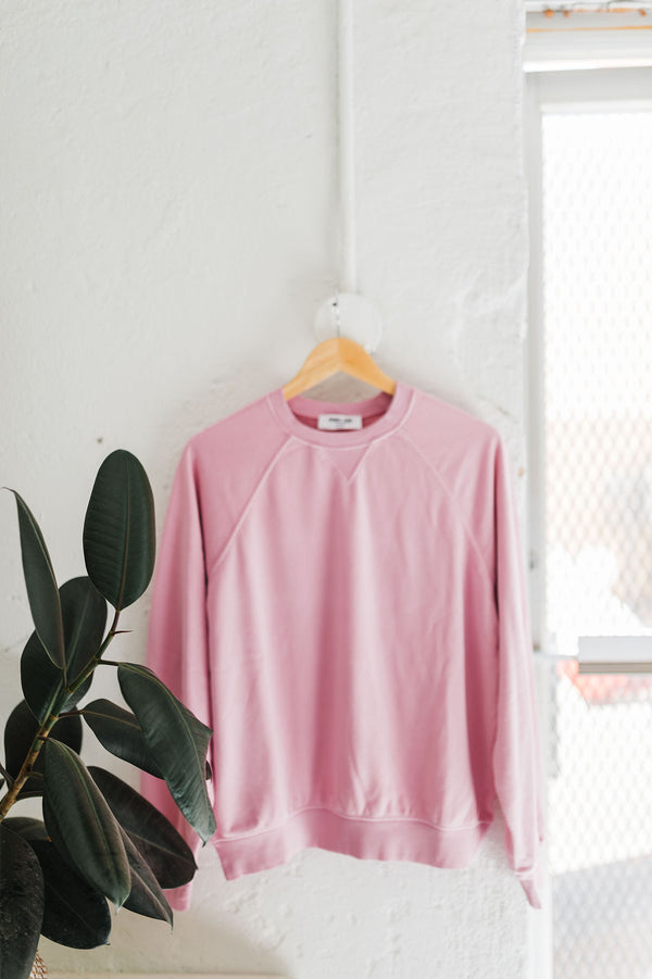 long sleeve lightweight sweatshirt | solid pink