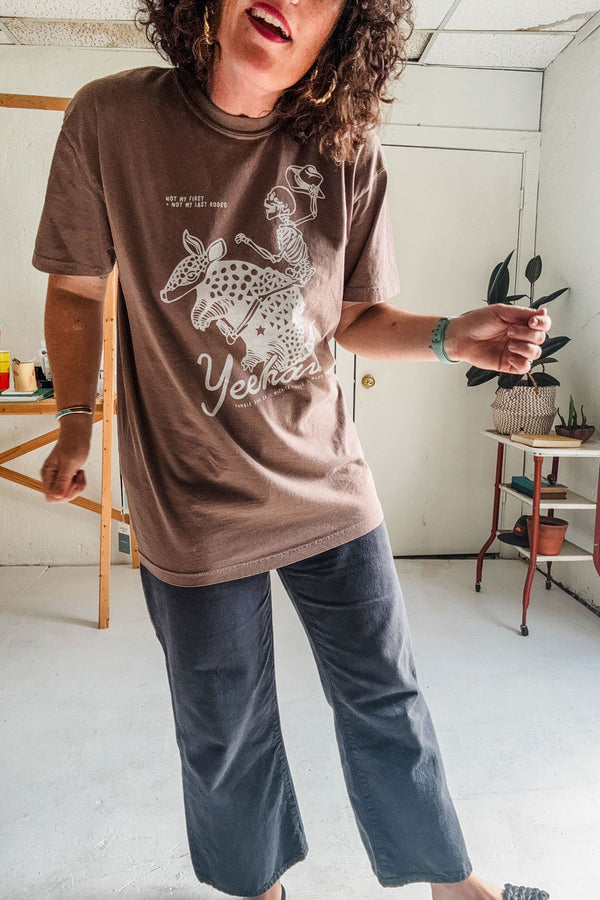 yeehaw skeleton + armadillo | espresso comfort colors tee