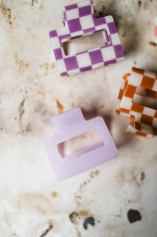 milky jelly hair claw clip | milky lavender