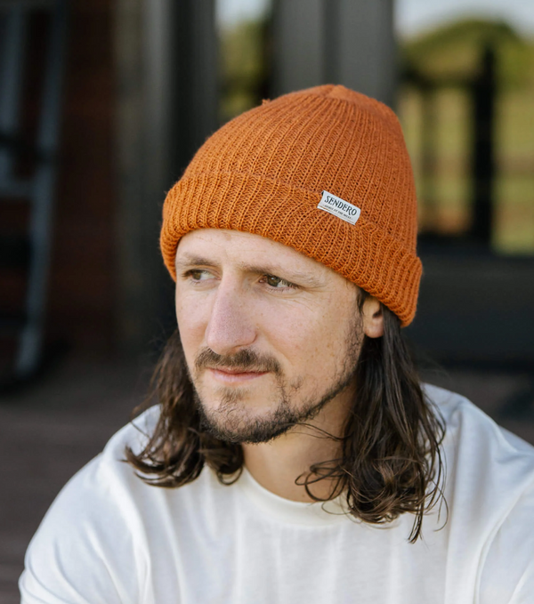 classic beanie sendero | burnt orange