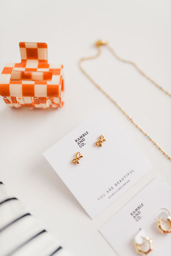 bow stud | 18k gold earrings