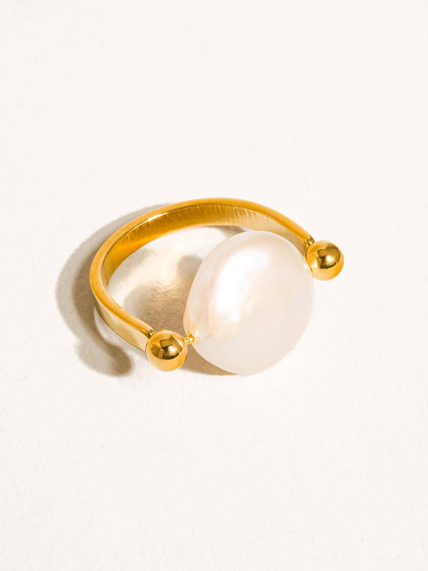 baroque pearl ring | 18k gold