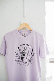 wild ain&#39;t for tamin&#39; | lilac tee