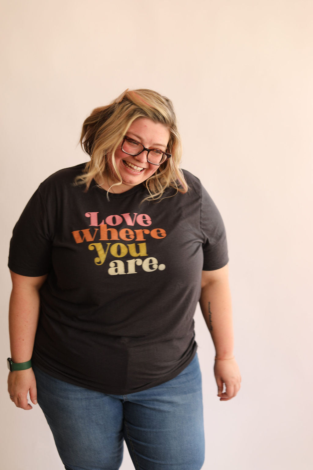 love where you are | charcoal tee