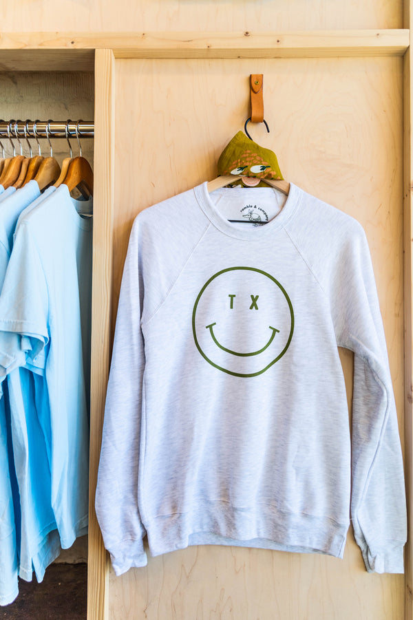 tx smiley | grey raglan crewneck