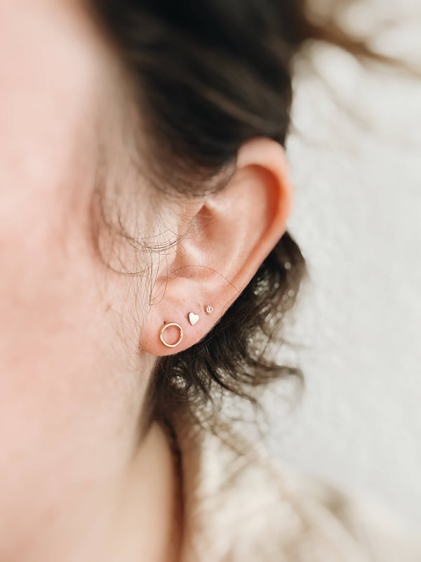 circle stud | earrings