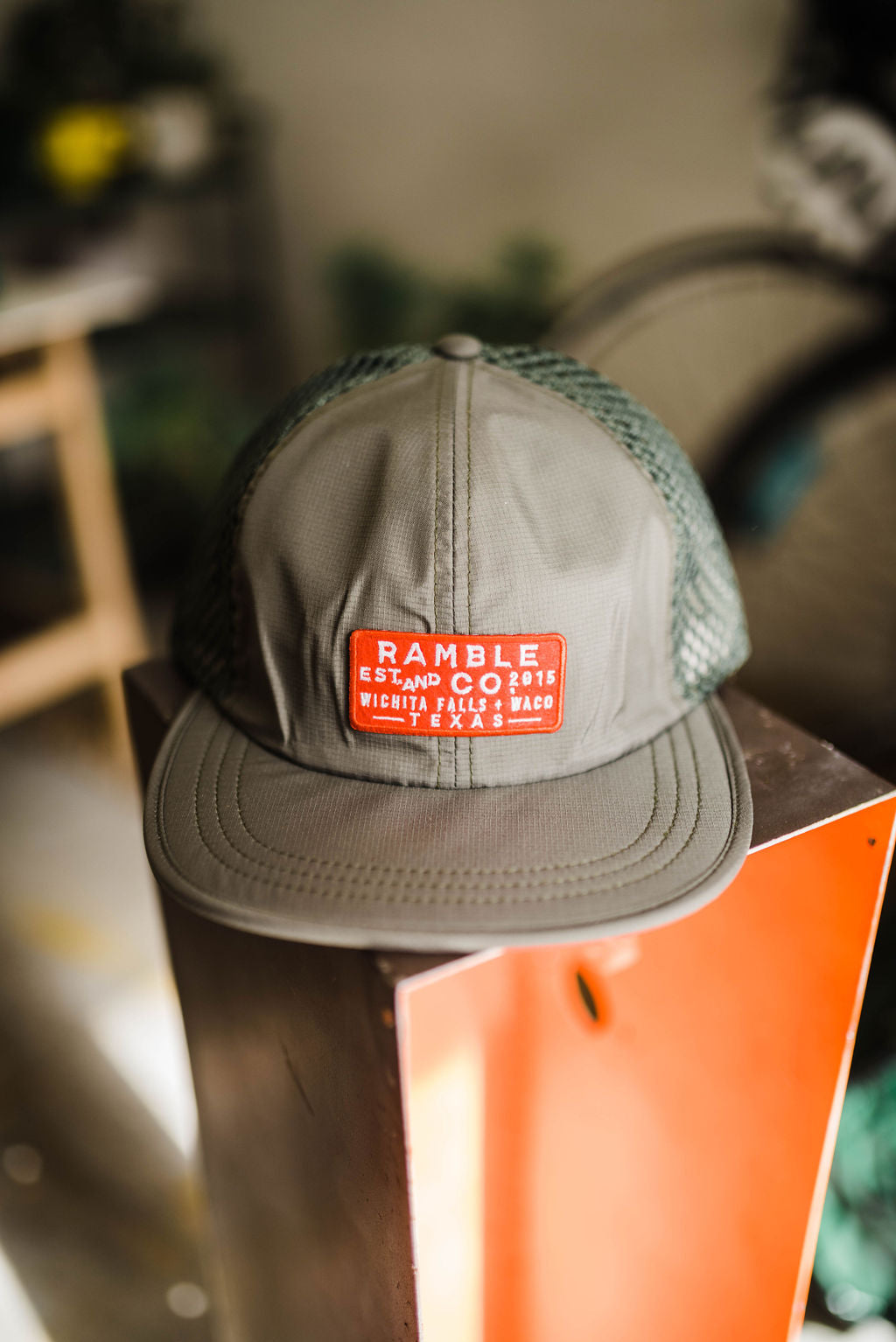 ramble & co military green | water resistant mesh hat